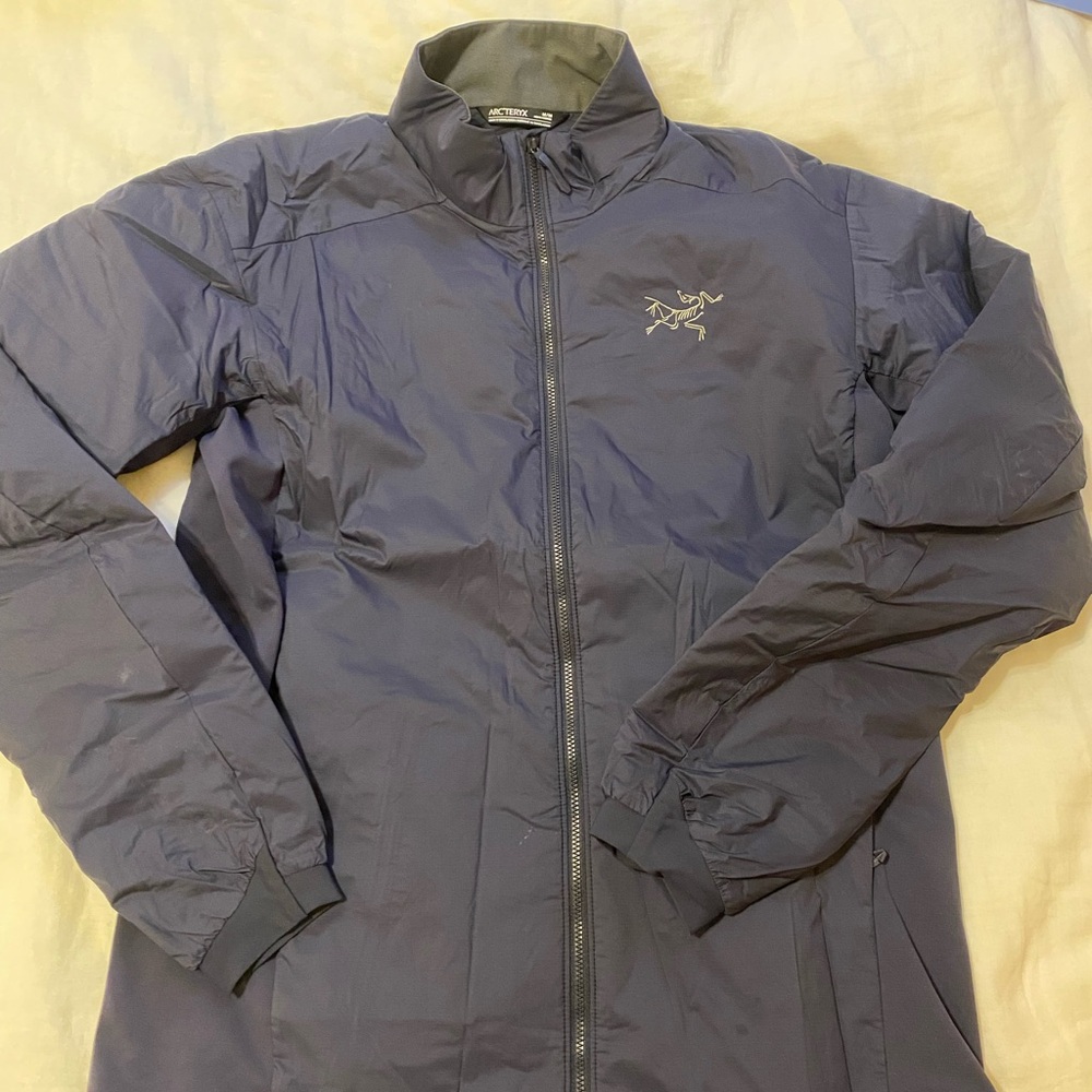 Arc'teryx Men's Atom SV Insulated Jacket Dark Blue Performance Jacket